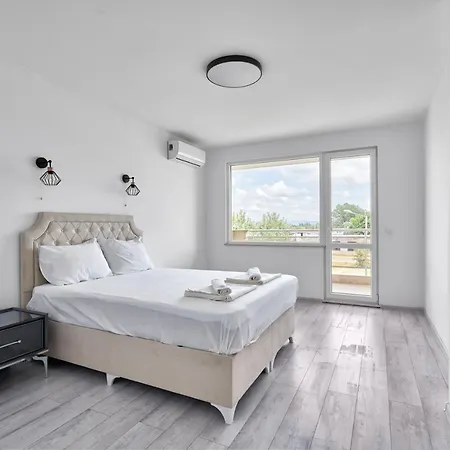 Sunny Seaside Retreat 2bd In By Flat Mаnаger 公寓 内塞伯尔